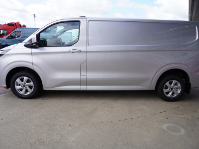 Ford E-Transit Cust. 340 L2H1 Limited 71 kWh 218PK Automaat nr. V089 | Airco | Adap.Cruise | Navi | camera 8