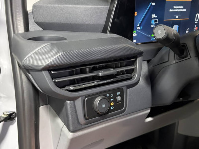 Ford E-Transit Cust. 340 L2H1 Limited 71 kWh Dubbele schuifdeur, trekhaak VVB517 Prijs zoals getoond foto 18