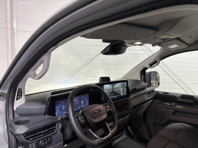 Ford E-Transit Cust. 340 L2H1 Limited 71 kWh Dubbele schuifdeur, trekhaak VVB517 Prijs zoals getoond foto 20