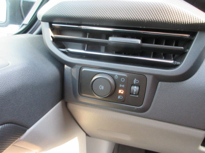 Ford E-Transit Cust. 340 L2, Limited, 71kWh, 218pk, Carplay, Camera, 3-Zits, Stoelverwarming. foto 17