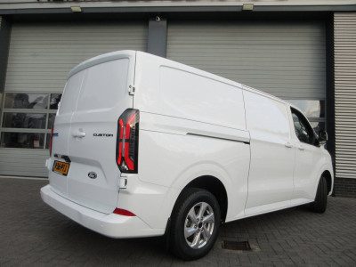 Ford E-Transit Cust. 340 L2, Limited, 71kWh, 218pk, Carplay, Camera, 3-Zits, Stoelverwarming. foto 6