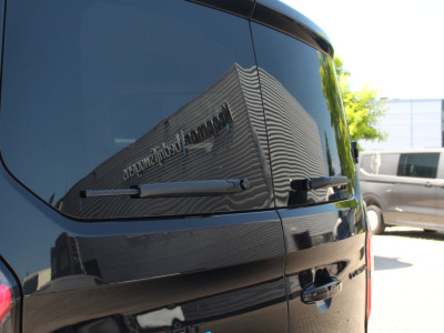 Ford E-Transit Custom 320 L1H1 Kombi | 9 persoons | Limited | 71kWh | 100kW/136pk | Trekgewicht 2300kg | Camera | Carplay/Android | Cruise | Lease 771,- p/m 12
