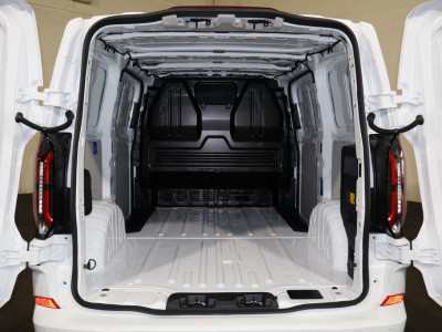 Ford E-Transit Custom 320 L1 H1 Limited 71 kWh 218pk 2x Schuifdeur Trekhaak 13