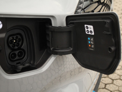 Ford E-Transit Custom 320 L1H1 Sport | 71kWh | 160kW/218pk | Trekgewicht 2300kg | Driver Assist | Adap. Cruise | Stoel+Stuurverw. | Camera | Carplay/Android | Lease 788,- p/m foto 6