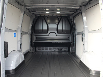 Ford E-Transit Custom 320 L1H1 Sport | 71kWh | 160kW/218pk | Trekgewicht 2300kg | Stoel+Stuurverw. | Camera | Carplay/Android | Lease 753,- p/m foto 10