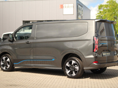 Ford E-Transit Custom 320 L1H1 Sport | 71kWh | 160kW/218pk | Trekgewicht 2300kg | Stoel+Stuurverw. | Camera | Carplay/Android | Lease 753,- p/m foto 13