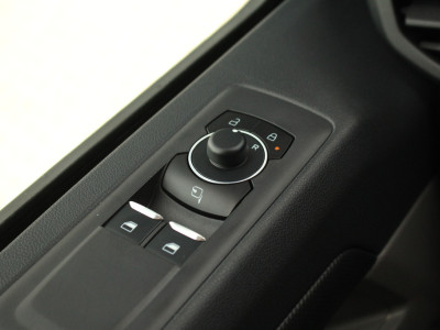 Ford E-Transit Custom 320 L1H1 Sport | 71kWh | 160kW/218pk | Trekgewicht 2300kg | Stoel+Stuurverw. | Camera | Carplay/Android | Lease 753,- p/m foto 21