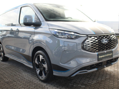 Ford E-Transit Custom 320 L1H1 Sport | 71kWh | 160kW/218pk | Trekgewicht 2300kg | Stoel+Stuurverw. | Camera | Carplay/Android | Lease 753,- p/m foto 4