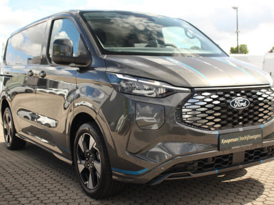 Ford E-Transit Custom 320 L1H1 Sport | 71kWh | 160kW/218pk | Trekgewicht 2300kg | Stoel+Stuurverw. | Camera | Carplay/Android | Lease 753,- p/m foto 4