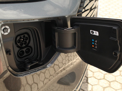 Ford E-Transit Custom 320 L1H1 Sport | 71kWh | 160kW/218pk | Trekgewicht 2300kg | Stoel+Stuurverw. | Camera | Carplay/Android | Lease 753,- p/m foto 5
