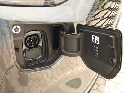Ford E-Transit Custom 320 L1H1 Trend | 71 kWh | 160kW/218pk | Stuur + Stoelverwarming | Camera | Carplay/Android | Cruise | Lease 681,- p/m foto 5