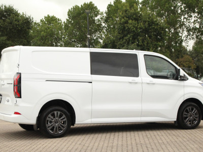 Ford E-Transit Custom 320 L2H1 Limited DC | 71 kWh | 160kW/218pk | Driver Assist | Pro Power | Adap. Cruise | 360° Camera | Carplay/Android | Lease 824,- p/m foto 7