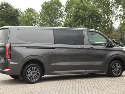 Ford E-Transit Custom 320 L2H1 Limited DC | 71 kWh | 160kW/218pk | Driver Assist | Pro Power | Adap. Cruise | 360° Camera | Lease 824,- p/m foto 7