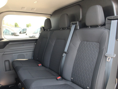 Ford E-Transit Custom 320 L2H1 Limited DC | 71 kWh | 160kW/218pk | Pro Power | Trekgewicht 2300kg | Camera | Carplay/Android | Cruise | Lease 806,- p/m 18