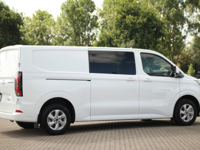 Ford E-Transit Custom 320 L2H1 Limited DC | 71 kWh | 160kW/218pk | Pro Power | Trekgewicht 2300kg | Camera | Carplay/Android | Cruise | Lease 806,- p/m 6