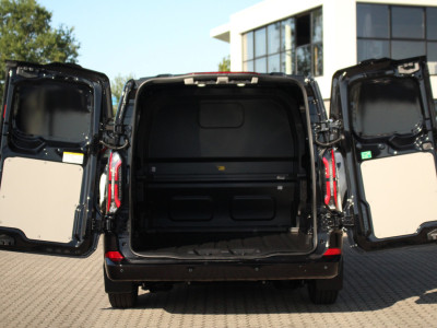 Ford E-Transit Custom 320 L2H1 Limited DC | 71 kWh | 160kW/218pk | Pro Power | Trekgewicht 2300kg | Camera | Carplay/Android | Cruise | Lease 806,- p/m 9