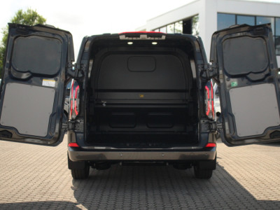 Ford E-Transit Custom 320 L2H1 Limited DC | 71 kWh | 160kW/218pk | Pro Power | Trekgewicht 2300kg | Camera | Carplay/Android | Cruise | Lease 806,- p/m 9