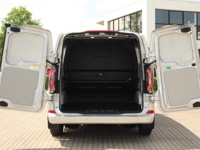 Ford E-Transit Custom 320 L2H1 Limited DC | 71 kWh | 160kW/218pk | Trekgewicht 2300kg | Pro Power | Camera | Carplay/Android | Cruise | Lease 788,- p/m foto 9