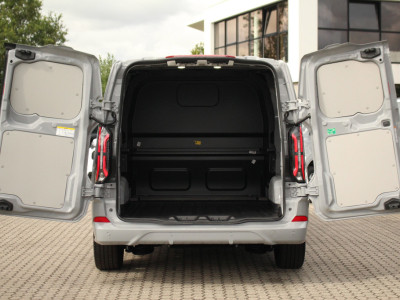Ford E-Transit Custom 320 L2H1 Sport DC 71 kWh | 160kW/218pk | Trekgewicht 2300kg | Driver Assist | Adap. Cruise | Stoel+Stuurverw. | Camera | Carplay/Android | Lease 842,- p/m foto 10