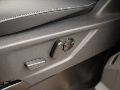 Ford E-Transit Custom 320 L2H1 Sport DC 71 kWh | 160kW/218pk | Trekgewicht 2300kg | Driver Assist | Adap. Cruise | Stoel+Stuurverw. | Camera | Carplay/Android | Lease 842,- p/m foto 19