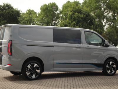 Ford E-Transit Custom 320 L2H1 Sport DC 71 kWh | 160kW/218pk | Trekgewicht 2300kg | Driver Assist | Adap. Cruise | Stoel+Stuurverw. | Camera | Carplay/Android | Lease 842,- p/m foto 7