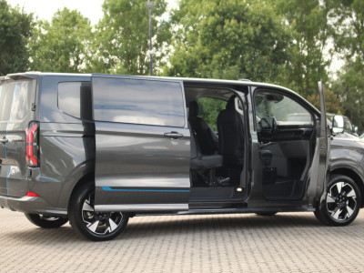 Ford E-Transit Custom 320 L2H1 Sport DC 71 kWh | 160kW/218pk | Trekgewicht 2300kg | Driver Assist | Adap. Cruise | Stoel+Stuurverw. | Camera | Carplay/Android | Lease 842,- p/m foto 9