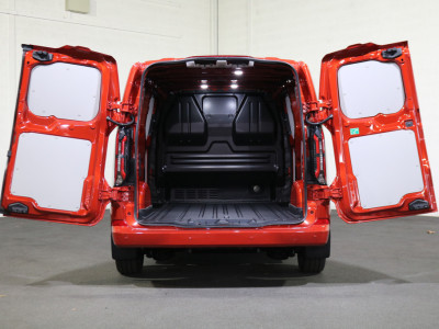 Ford E-Transit Custom 340 L2 H1 Limited 65 kWh 218pk 2x schuifdeur Led 360 Camera B&O foto 11