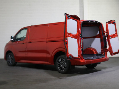 Ford E-Transit Custom 340 L2 H1 Limited 65 kWh 218pk 2x schuifdeur Led 360 Camera B&O foto 12