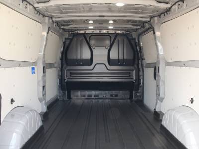 Ford E-Transit Custom 340 L2H1 Limited | 71 kWh | 160kW/218pk | Driver Assist | Adap. Cruise | Camera | Carplay/Android | Lease 771,- p/m foto 12
