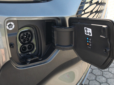 Ford E-Transit Custom 340 L2H1 Limited | 71 kWh | 160kW/218pk | Driver Assist | Adap. Cruise | Camera | Carplay/Android | Lease 771,- p/m foto 6