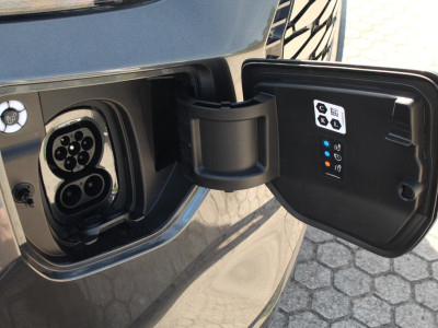 Ford E-Transit Custom 340 L2H1 Limited | 71 kWh | 160kW/218pk | L+R Schuifdeur | Driver Assist | 360gr Camera | Pro Power |  Adaptive Cruise | Lease 753,- p/m foto 5