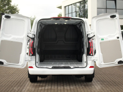 Ford E-Transit Custom 340 L2H1 Limited | 71 kWh | 160kW/218pk | L+R Schuifdeur | Pro Power | Driver Assist | 360° Camera | Adap. Cruise | Lease 753,- p/m foto 11