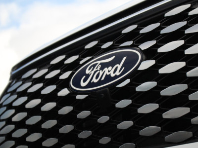 Ford E-Transit Custom 340 L2H1 Limited | 71 kWh | 160kW/218pk | L+R Schuifdeur | Pro Power | Driver Assist | 360° Camera | Adap. Cruise | Lease 753,- p/m foto 4
