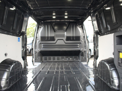 Ford E-Transit Custom 340 L2H1 Limited | 71 kWh | 160kW/218pk | L+R Schuifdeur | Pro Power | Driver Assist | 360° Camera | Adap. Cruise | Lease 771,- p/m foto 11
