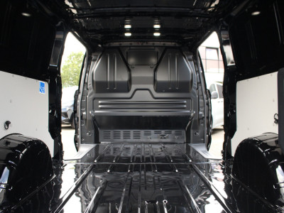 Ford E-Transit Custom 340 L2H1 Limited | 71 kWh | 160kW/218pk | L+R Schuifdeur | Pro Power | Driver Assist | 360° Camera | Adap. Cruise | Lease 771,- p/m foto 13