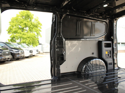 Ford E-Transit Custom 340 L2H1 Limited | 71 kWh | 160kW/218pk | L+R Schuifdeur | Pro Power | Driver Assist | 360° Camera | Adap. Cruise | Lease 771,- p/m foto 16