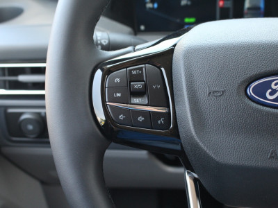 Ford E-Transit Custom 340 L2H1 Limited | 71 kWh | 160kW/218pk | Stoel + Stuurverwarming | Camera | Carplay/Android | Cruise | Lease 735,- p/m 21