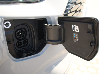 Ford E-Transit Custom 340 L2H1 Limited | 71 kWh | 160kW/218pk | Stoel + Stuurverwarming | Camera | Carplay/Android | Cruise | Lease 735,- p/m 5