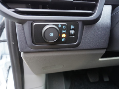 Ford E-Transit Custom 340 L2H1 Trend 71 kWh WLTP 370 km Automaat nr. V001 | Airco | Cruise | LM Velgen |  Apple CP-Android auto foto 21
