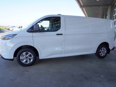 Ford E-Transit Custom 340 L2H1 Trend 71 kWh WLTP 370 km Automaat nr. V001 | Airco | Cruise | LM Velgen |  Apple CP-Android auto foto 7