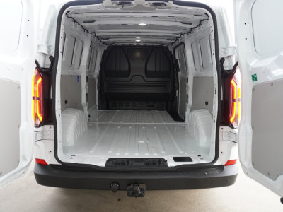 Ford E-Transit Custom 340 L2H1 Trend 71 kWh WLTP 370 km  Automaat nr. V011 | Airco | Cruise | Trekhaak |  Apple CP-Android auto foto 11