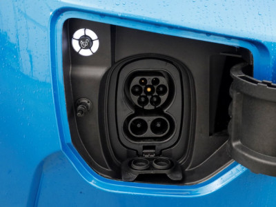Ford E-Transit Custom L1H1 Limited 218pk 65 kWh Snellader Airco/Navi/Camera 05-2024 foto 6