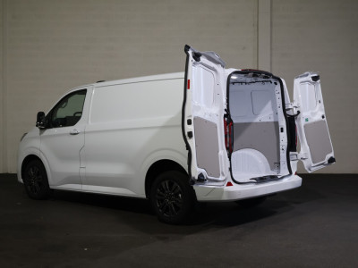 Ford E-Transit Custom L1 H1 Limited 71 kWh B&O Sound foto 9