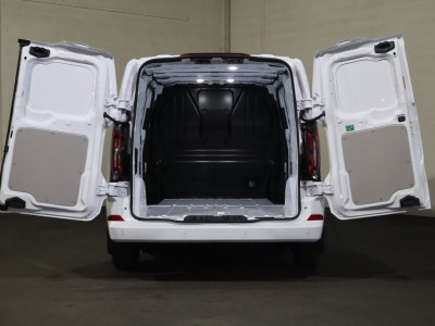 Ford E-Transit Custom L2 H1 Limited 71 kWh 2x Schuifdeur B&O Sound foto 11