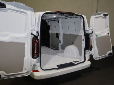 Ford E-Transit Custom L2 H1 Limited 71 kWh B&O Sound foto 14