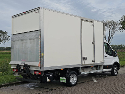 Ford TRANSIT 2.0 Bakwagen Laadklep Spoiler Dubbellucht 170PK Euro6 Airco! foto 3