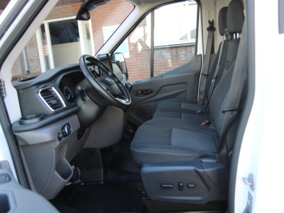 Ford TRANSIT 350 2.0 TDCI 130PK L3H2 Trend / Camera / App connect / Navi / 3 zits foto 3