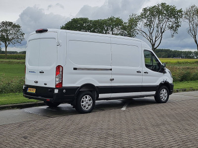 Ford TRANSIT 350 wltp 317 kms foto 3