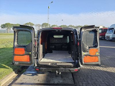 Ford TRANSIT CONNECT 1.5 foto 13