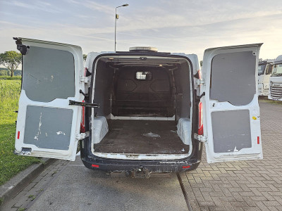 Ford TRANSIT CUSTOM 12